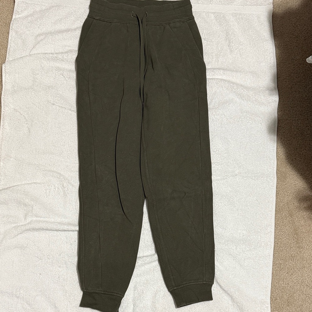 Lululemon scuba jogger 0